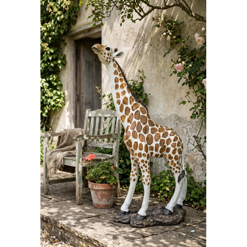 Design Toscano Gerard The Giraffe Statue & Reviews | Wayfair